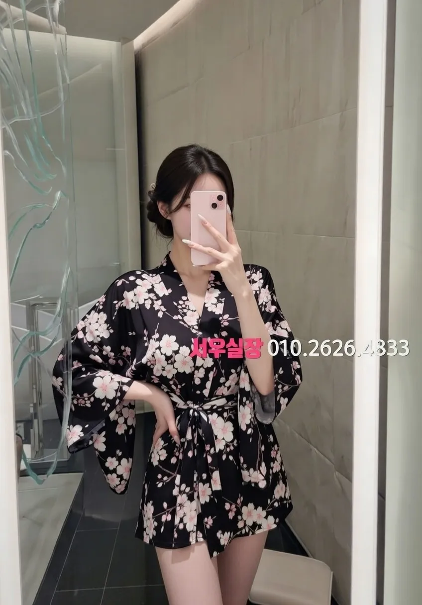 경리단길 쓰리노 프리미엄 라인업 35번 프로필