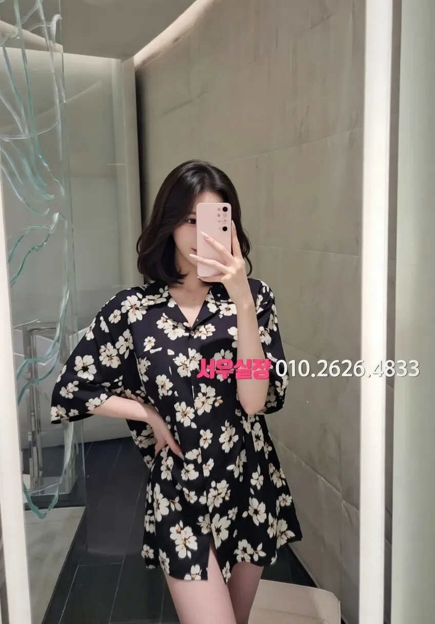 경리단길 다국적노래클럽 프리미엄 라인업 15번 프로필