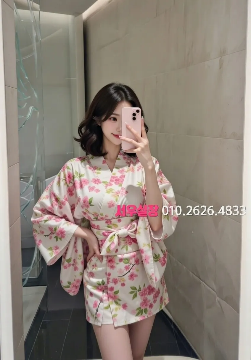 경리단길 다국적노래클럽 프리미엄 라인업 3번 프로필