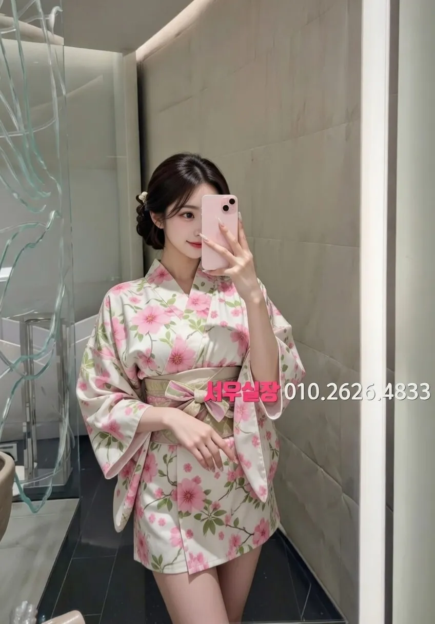 경리단길 다국적노래클럽 프리미엄 라인업 2번 프로필