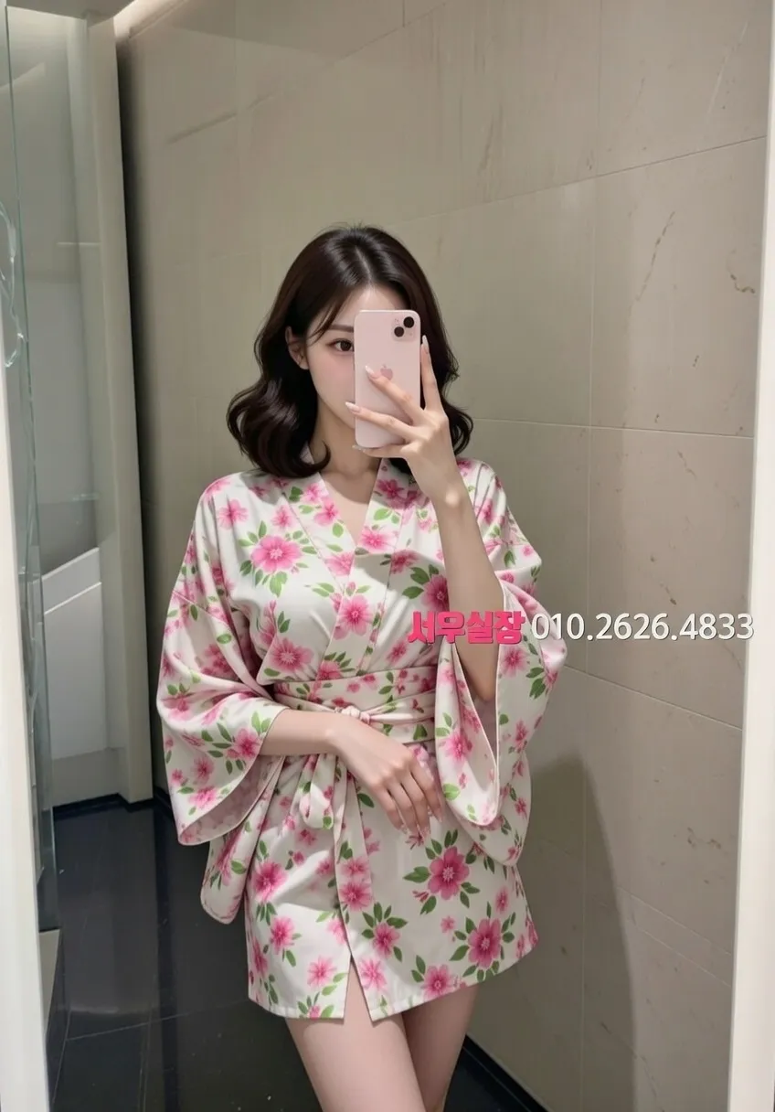 경리단길 다국적노래클럽 프리미엄 라인업 8번 프로필